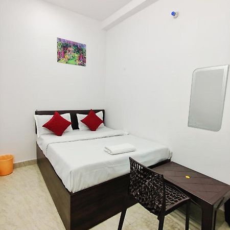 ורנאסי Kohinoor Guest House מראה חיצוני תמונה