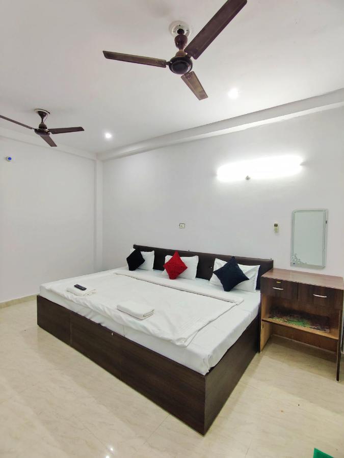 ורנאסי Kohinoor Guest House מראה חיצוני תמונה