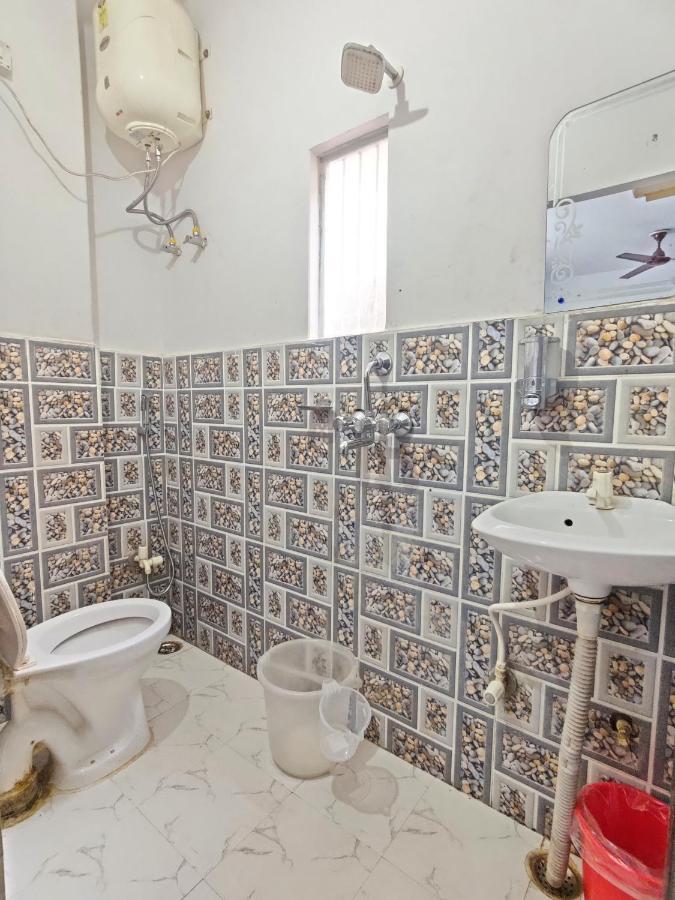 ורנאסי Kohinoor Guest House מראה חיצוני תמונה