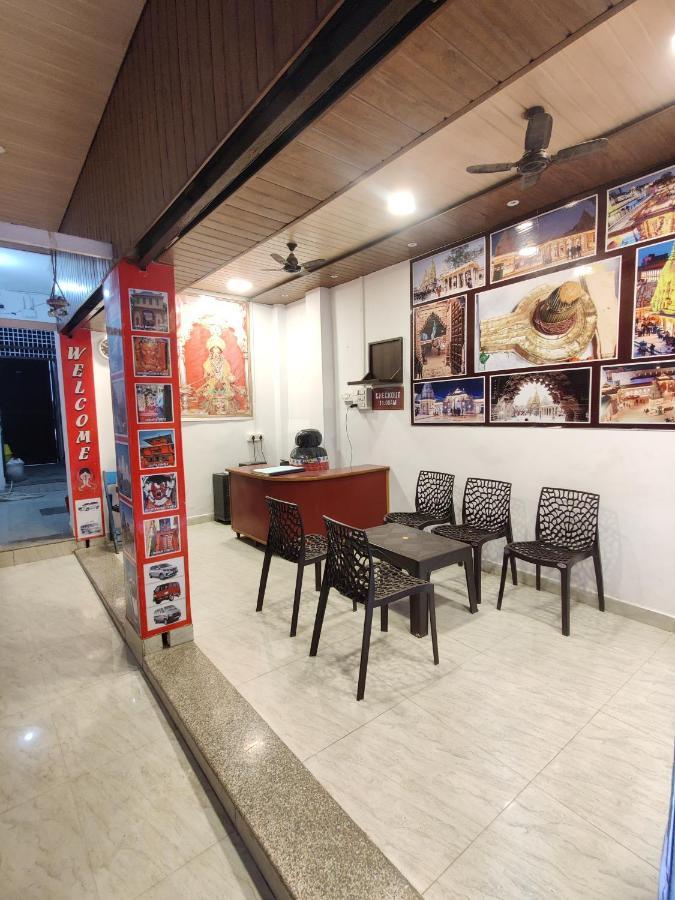 ורנאסי Kohinoor Guest House מראה חיצוני תמונה