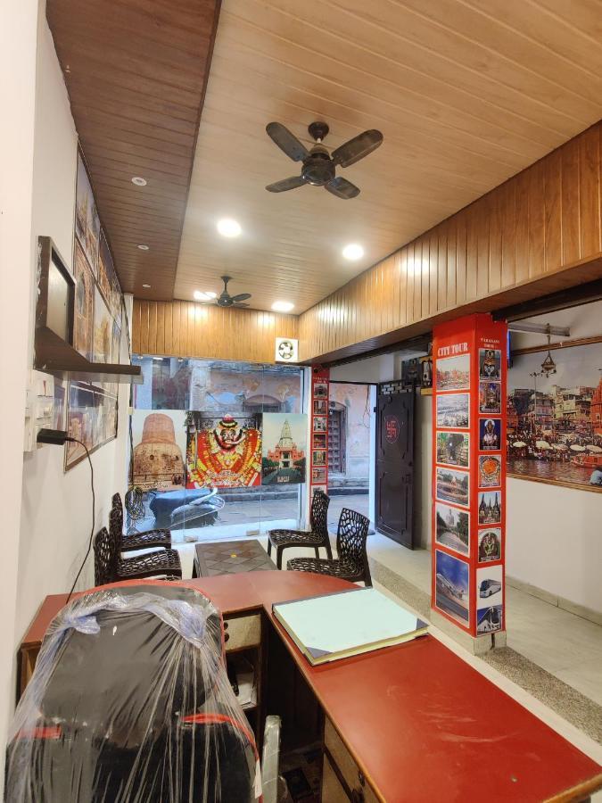 ורנאסי Kohinoor Guest House מראה חיצוני תמונה