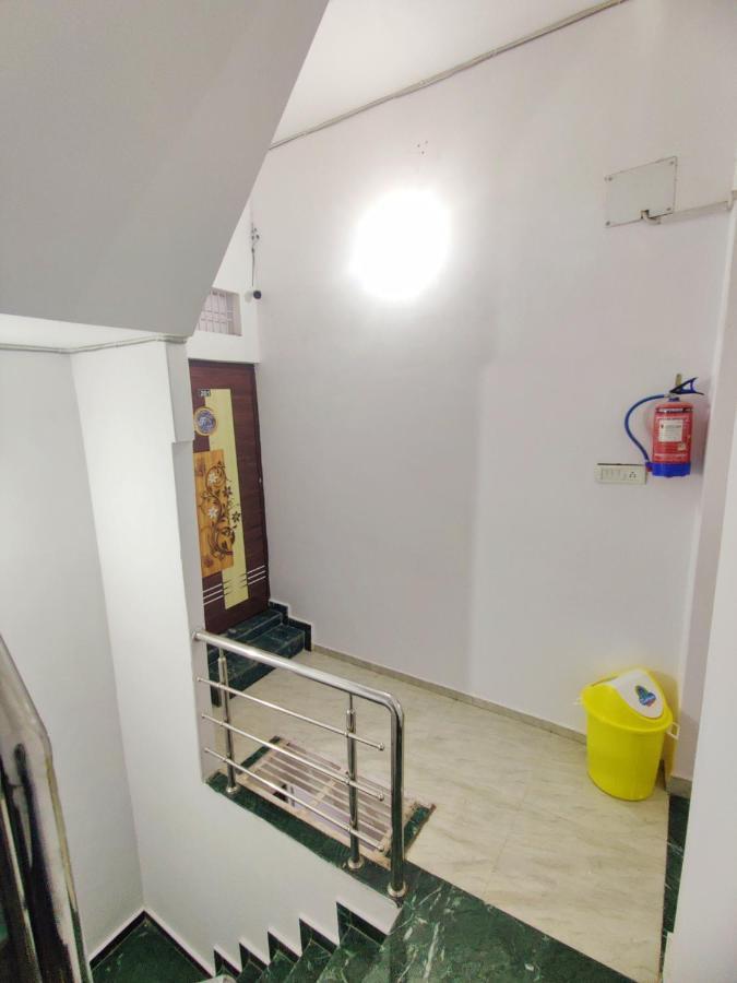ורנאסי Kohinoor Guest House מראה חיצוני תמונה