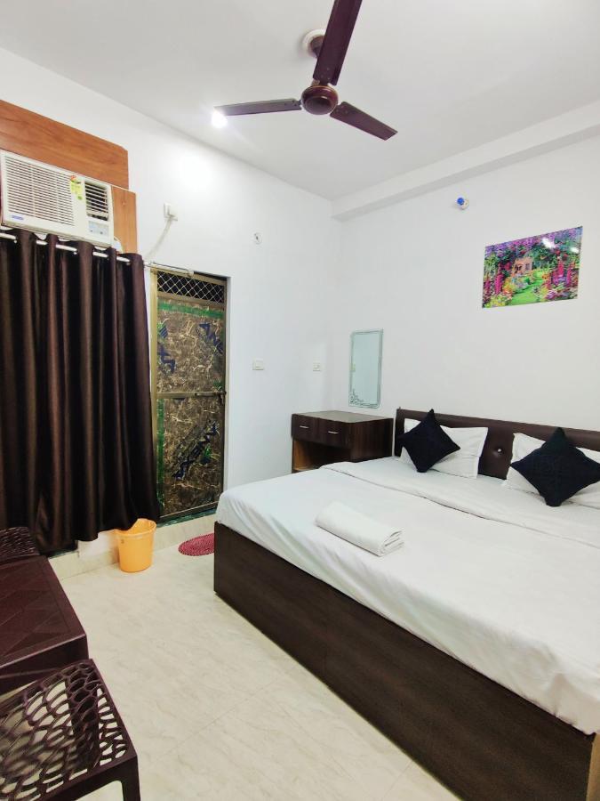 ורנאסי Kohinoor Guest House מראה חיצוני תמונה